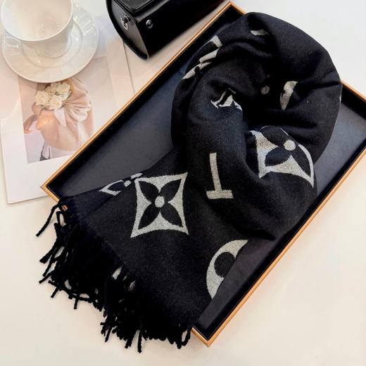 秋冬特惠💰150 LV围巾 商品图7