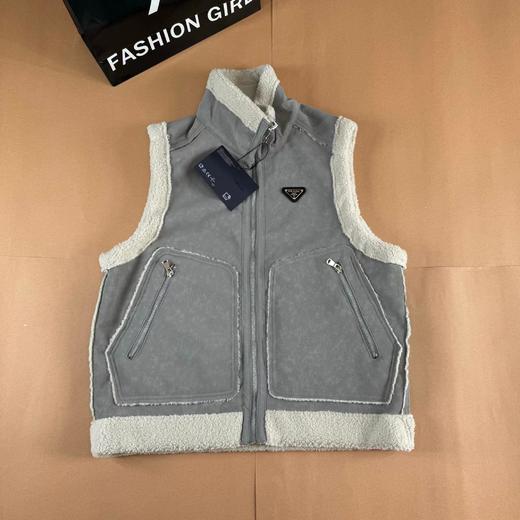 F010433粗狂感十足立体裁剪双面穿拼接马甲 商品图3