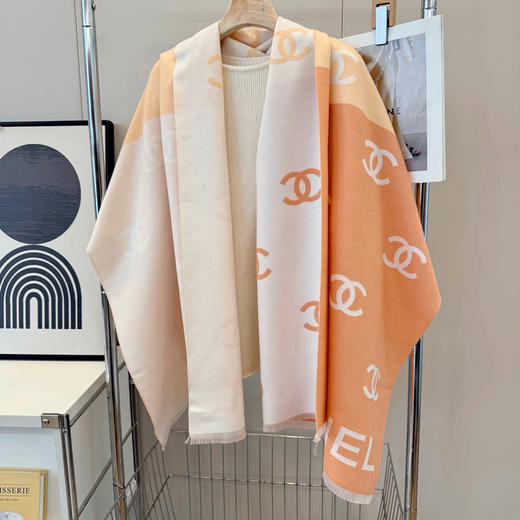 秋冬特惠💰150 香奈儿围巾 羊绒双面橘色拼色大披肩 商品图0