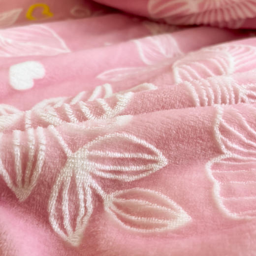 230克雕花牛奶绒四件套  双拼法莱绒珊瑚绒防静电加厚套件 商品图8