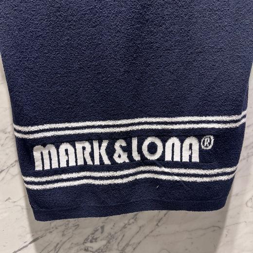 新款男款夏季薄款v领针织背心，当季海报款，非常有型的一件了！日系儒雅气质又时尚！很大都市的高级品位！ 商品图4