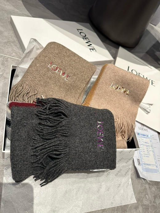 秋冬特惠💰280 罗意威高端羊毛针织围巾！可正式，可随意 商品图2