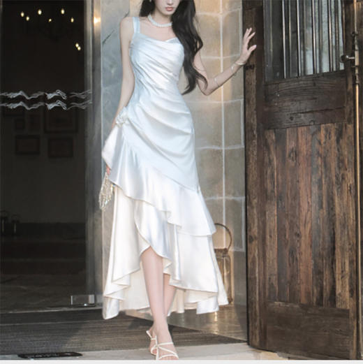 裁缝学苑AS618缎面收褶连衣裙纸样女装吊带不规则鱼尾裙长裙样板 商品图3