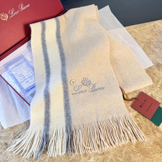 秋冬特惠💰300 诺悠翩雅秋冬新品羊毛针织围巾 商品图0
