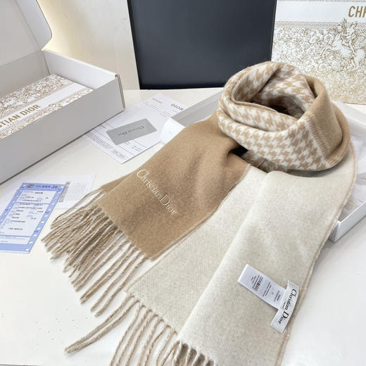 秋冬特惠💰300 古驰围巾 推荐 实物真心美 千鸟格双面围巾 商品图4