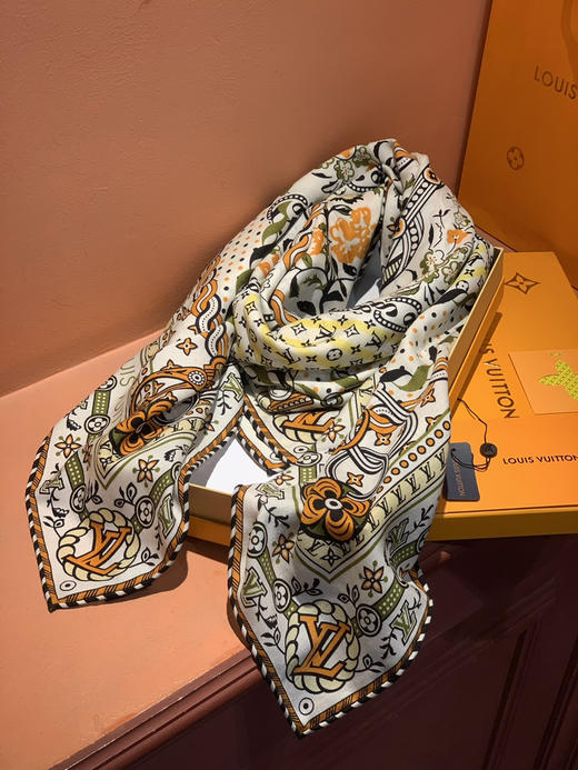 秋冬特惠💰450 LV围巾 LV x TM 披肩【丝绒双面同色披肩】 商品图3