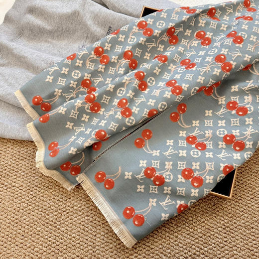 秋冬特惠💰160 LV围巾 秋冬男女同款 羊绒针织围巾！ 商品图1