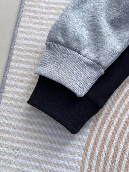 F010438秋冬款加绒加厚保暖爱心刺绣后背大印花圆领卫衣 商品图10