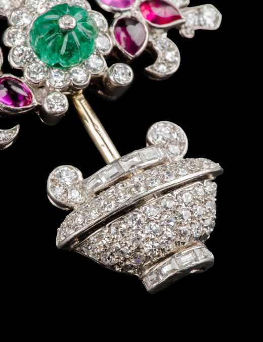 独角鹿西洋古董1930年代法国著名珠宝品牌Ostertag出品花篮造型18K白金镶嵌红宝石蓝宝石祖母绿及钻石胸针 商品图5