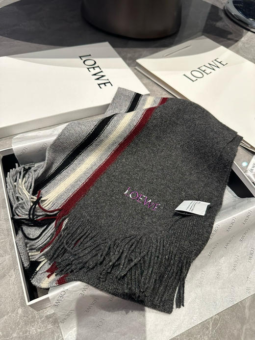 秋冬特惠💰280 罗意威高端羊毛针织围巾！可正式，可随意 商品图4