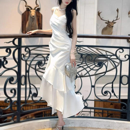 裁缝学苑AS618缎面收褶连衣裙纸样女装吊带不规则鱼尾裙长裙样板 商品图4