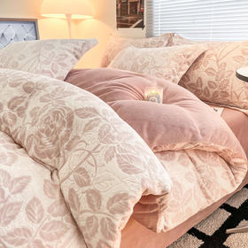 三泰龙 A类牛奶绒床上四件套冬季雕花保暖厚被套床单