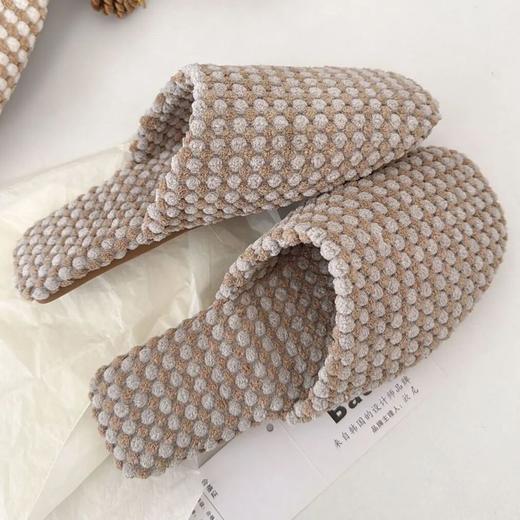 双色菠萝绒棉拖｜仿动物皮毛，软乎乎的踩屎感 商品图5