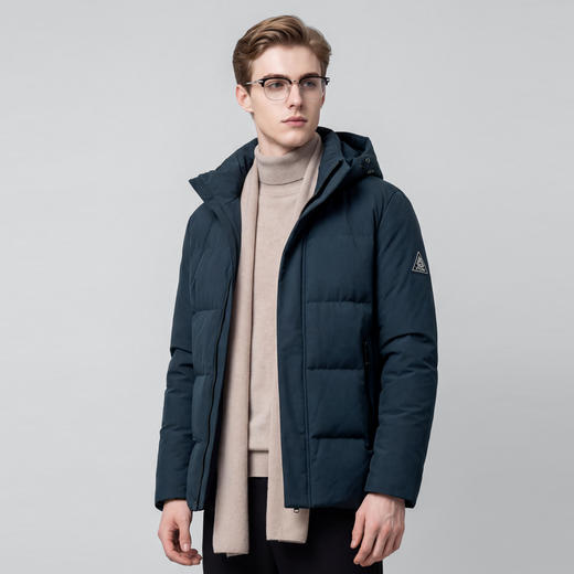 【鸭绒】圣得西2025年冬季连帽羽绒服男款时尚都市休闲风舒适外套 商品图3