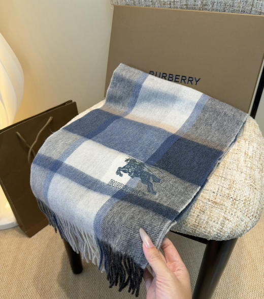 秋冬特惠💰260 巴宝莉重磅男女围巾 怒赞推荐，激动~！！ 商品图0