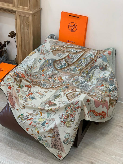 秋冬特惠💰450 爱马仕围巾 “马术学院”双面同色丝绒披肩～手工卷边丝绒方巾 商品图6