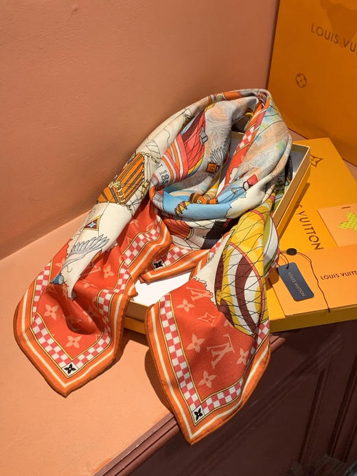 秋冬特惠💰450 LV围巾 LV x TM 披肩【丝绒双面同色披肩】 商品图4