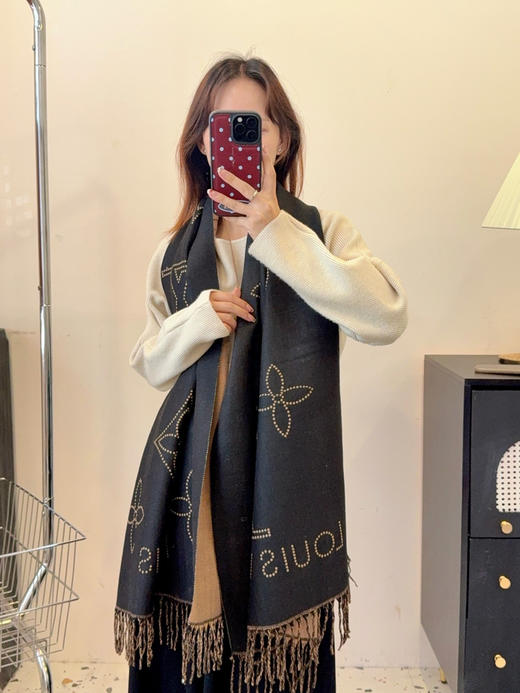 秋冬特惠💰150 LV围巾 秋冬男女同款 商品图0