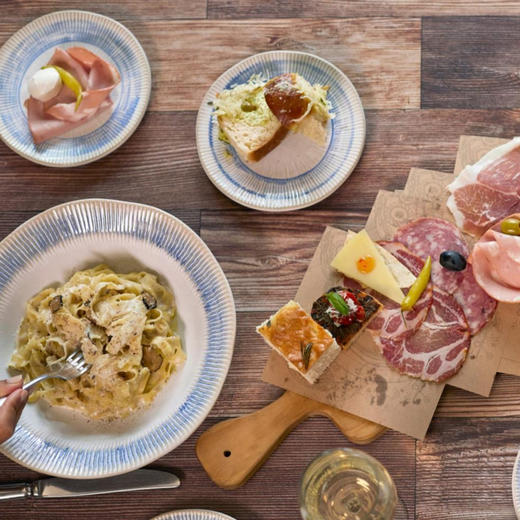 5晚/6晚【皇家加勒比邮轮·海洋赞礼号·新加坡航线·含北京/上海往返机票】多航程可选，寒假春节可用，娱乐设施超丰富，免签省心，家庭出游的不二之选~ 商品图4