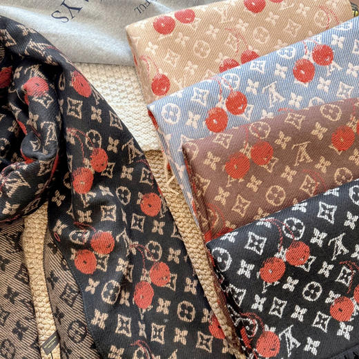 秋冬特惠💰160 LV围巾  LV × TM Monogram Cerise 出自村上隆系列 商品图4