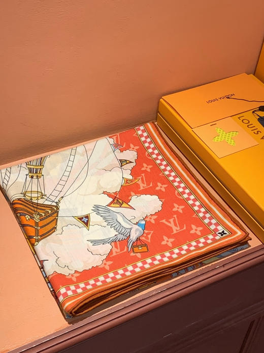 秋冬特惠💰450 LV围巾 LV x TM 披肩【丝绒双面同色披肩】 商品图3