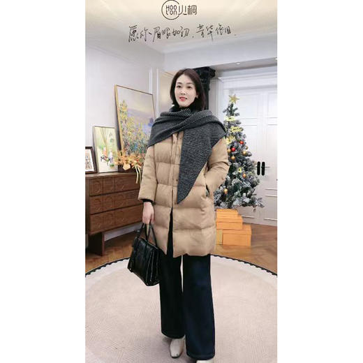 火桐hooton 铂金系列 圆领绵羊毛桑蚕丝95中长款鹅绒服 D35316 商品图0