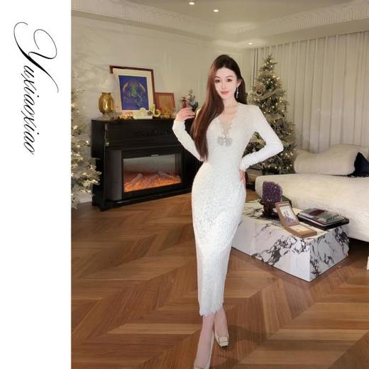 余潇潇【时光恋人】气质轻奢珠帘装饰V领烫钻蝴蝶结弹力蕾丝连衣裙 商品图4