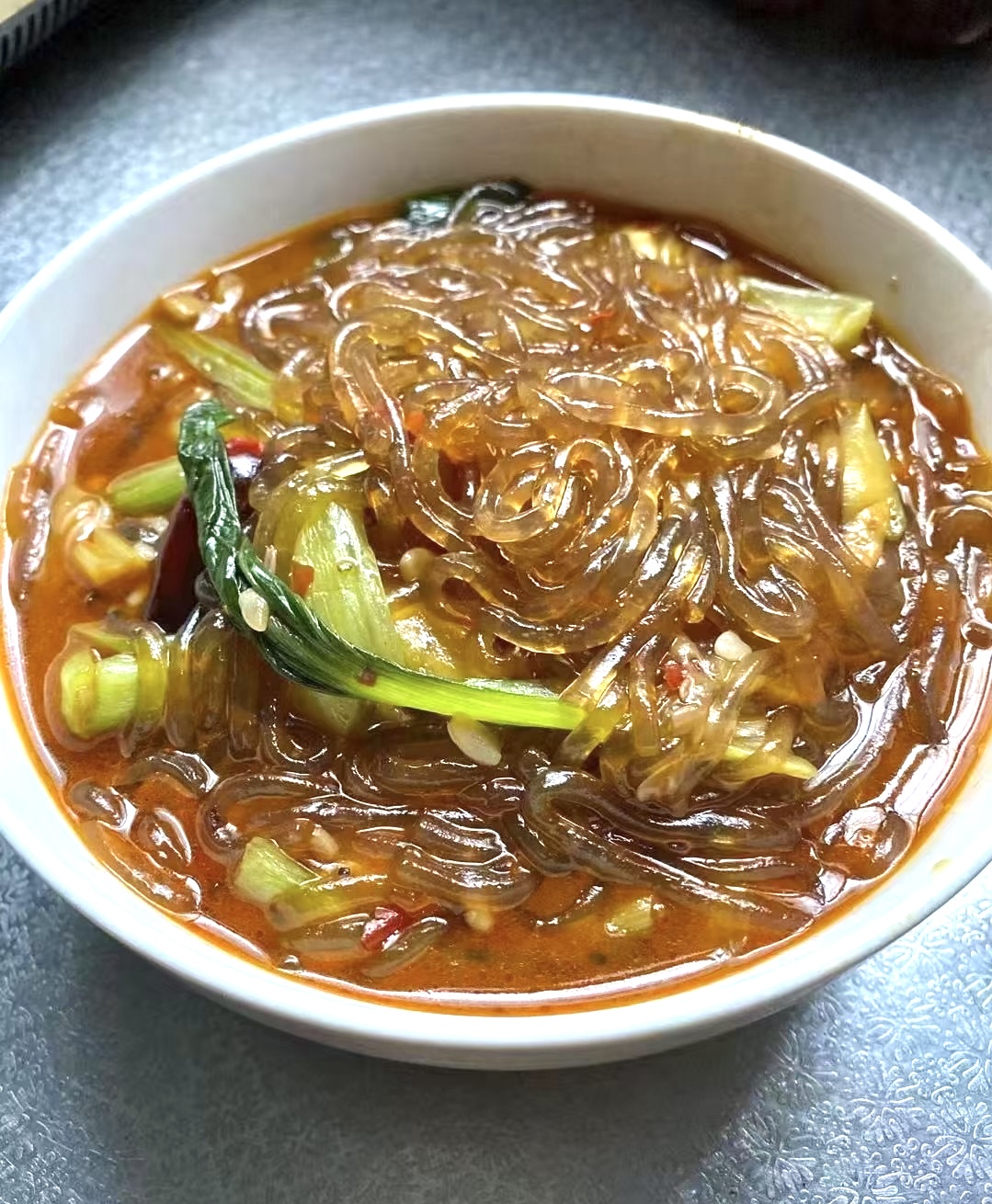 【29.9抢！河南无添加农家手工红薯粉条】河南农家特产手工无添加地瓜粉，甄选品质原料制作，采用新鲜个大皮薄鲜薯，红薯粉条红薯粉地瓜粉，5斤细粉粉丝L