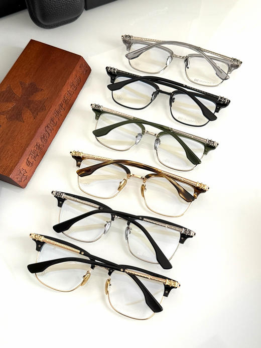 秋冬特惠💰350 克罗心眼镜 钛 新品眉架〰️ CH8148 SIZE:55-20-148 商品图1
