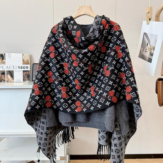 秋冬特惠💰160 LV围巾  LV × TM Monogram Cerise 出自村上隆系列 商品图4