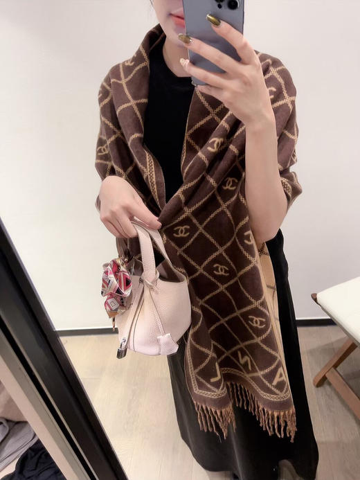 秋冬特惠💰150 香奈儿围巾 低调高奢 无论在哪种场合，都能变得高雅有品 商品图4