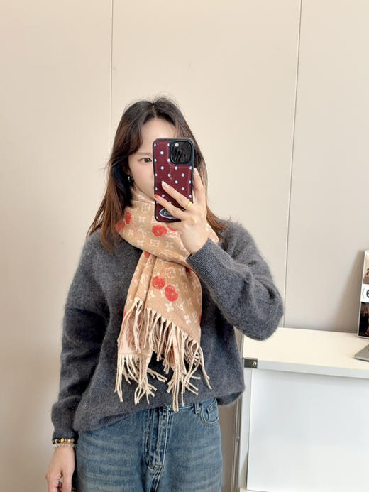 秋冬特惠💰160 LV围巾  LV × TM Monogram Cerise 出自村上隆系列 商品图1