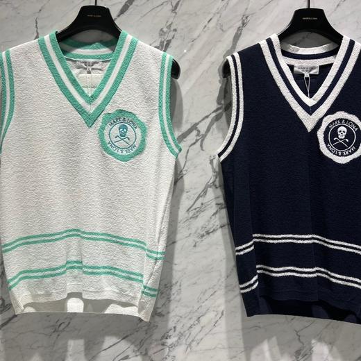 新款男款夏季薄款v领针织背心，当季海报款，非常有型的一件了！日系儒雅气质又时尚！很大都市的高级品位！ 商品图0