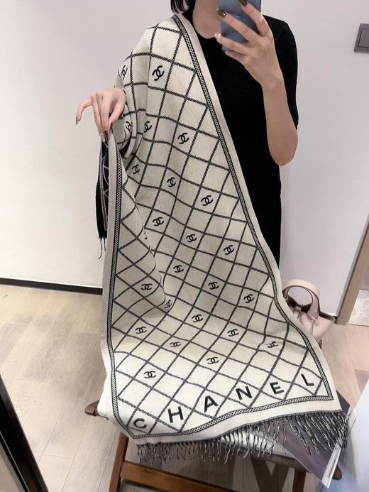 秋冬特惠💰150 香奈儿围巾 低调高奢 无论在哪种场合，都能变得高雅有品 商品图3