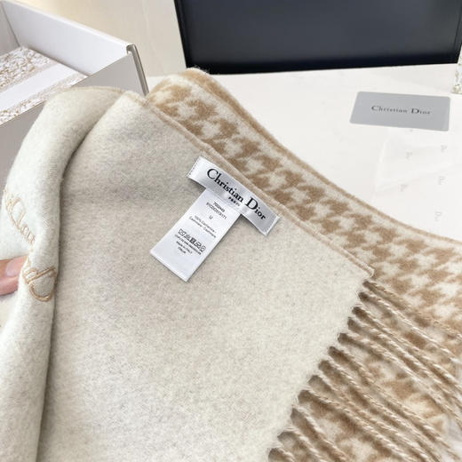 秋冬特惠💰300 古驰围巾 推荐 实物真心美 千鸟格双面围巾 商品图8