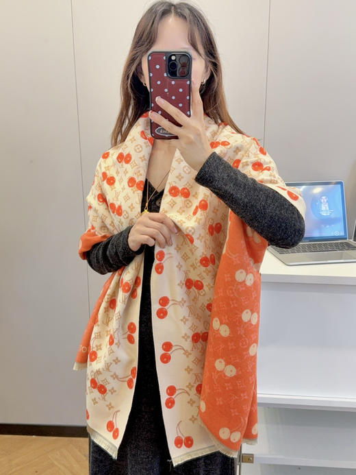 秋冬特惠💰160 LV围巾 秋冬男女同款 羊绒针织围巾！ 商品图3