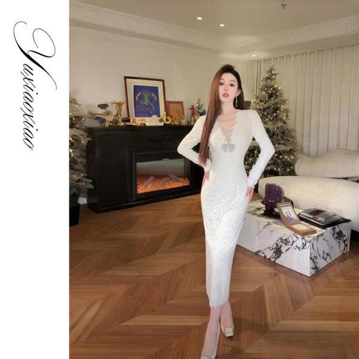 余潇潇【时光恋人】气质轻奢珠帘装饰V领烫钻蝴蝶结弹力蕾丝连衣裙 商品图3