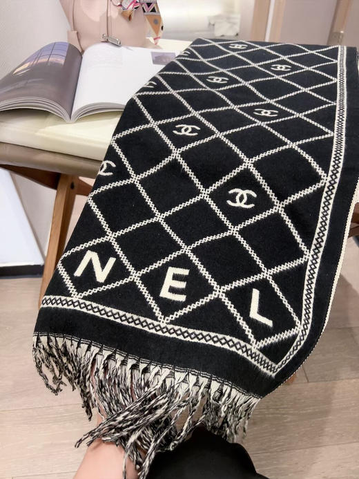 秋冬特惠💰150 香奈儿围巾 低调高奢 无论在哪种场合，都能变得高雅有品 商品图8