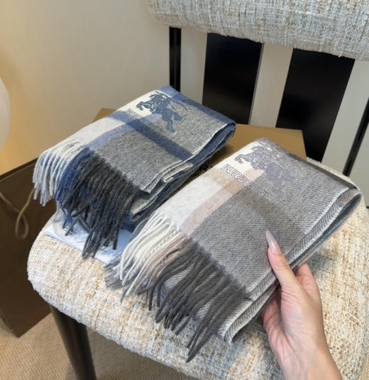 秋冬特惠💰260 巴宝莉重磅男女围巾 怒赞推荐，激动~！！ 商品图3