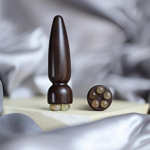 【原木无漆更健康❗️自然变美工具】紫光檀小莲蓬面部按摩器脸部美容眼部拨筋棒全套护肤工具实木无漆。jc 商品图1