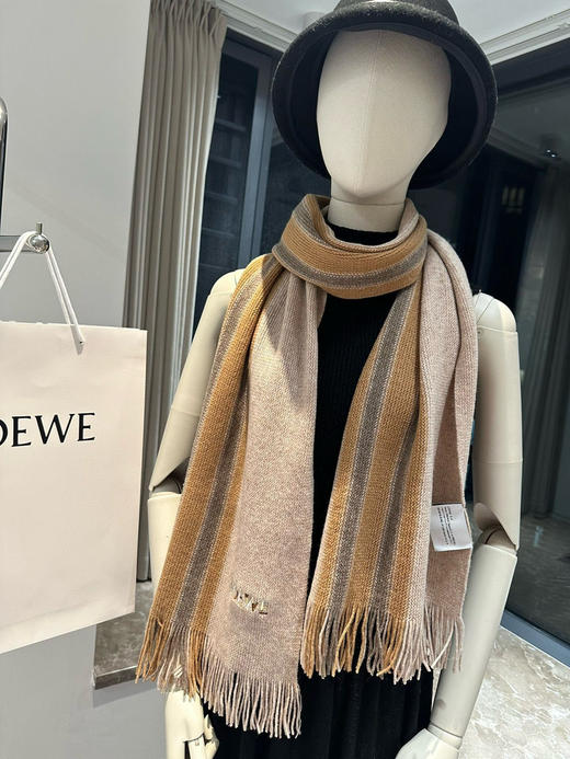 秋冬特惠💰280 罗意威高端羊毛针织围巾！可正式，可随意 商品图8