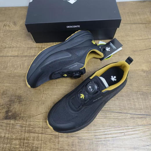 原单正品 Descente 迪桑特休闲鞋！孤品43码 商品图7
