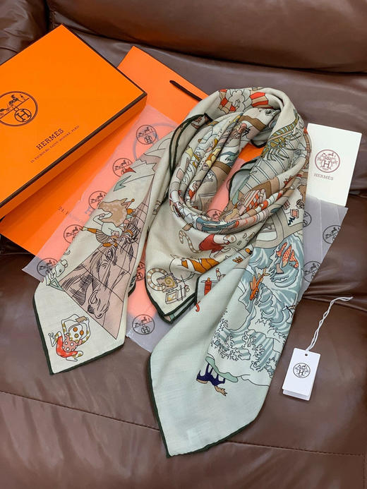 秋冬特惠💰450 爱马仕围巾 “马术学院”双面同色丝绒披肩～手工卷边丝绒方巾 商品图5