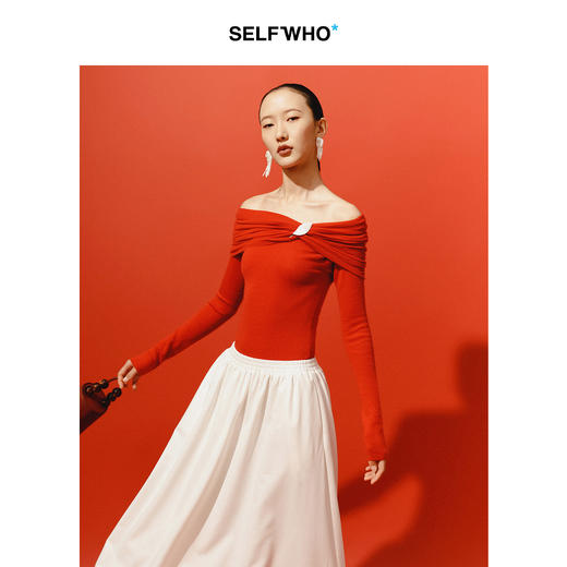SELFWHO可机洗绵羊毛混纺新年红打底针织衫女2026春新款露肩毛衣 商品图2