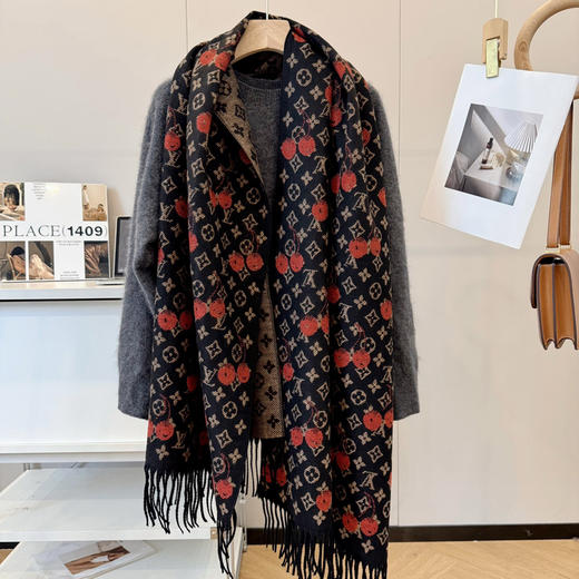 秋冬特惠💰160 LV围巾  LV × TM Monogram Cerise 出自村上隆系列 商品图0