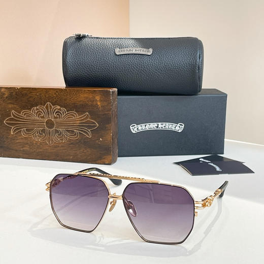 秋冬特惠💰390 克罗心眼镜 太阳镜 MODEL: RIPPING SIZE: 61口13-145 配送镜布～～ 商品图1