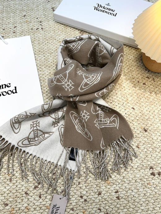 秋冬特惠💰250 “西太后围巾 Vivienne Westwood”的土星 商品图5