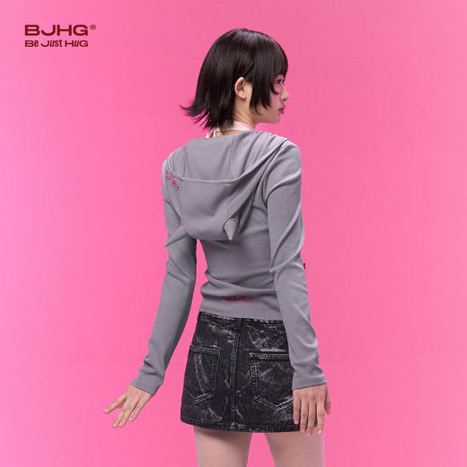 飞天小女警联名BJHG不计后果连帽卫衣女春季新款立领修身针织开衫 商品图3