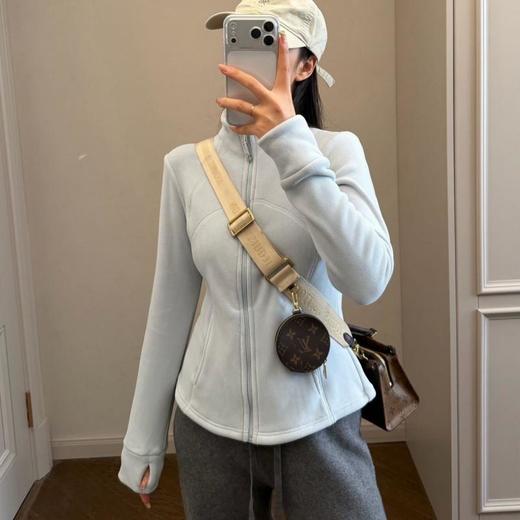 【Lulu风奥粒绒外套】微落肩短款，显高显瘦 商品图5