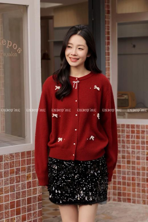 【门店同款】ENJOY冬季“暖冬软糖”蝴蝶结珍珠扣针织上衣 169193451 商品图2